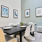 4 Bedroom With Parking !