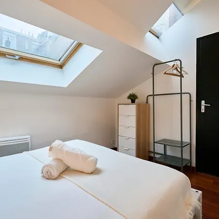 4 Bedroom With Parking !