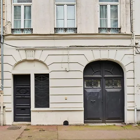 Apartamento 4 Bedroom With Parking !