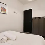 Appartement 4 Bedroom With Parking !